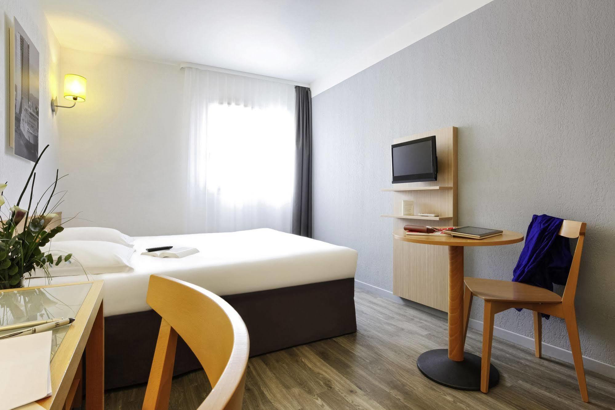 Aparthotel Adagio Access Marseille Prado Perier Екстер'єр фото